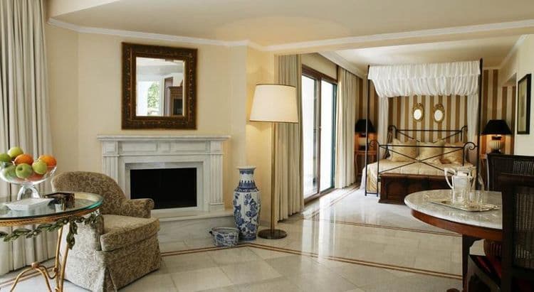 Danai Beach Resort & Villas