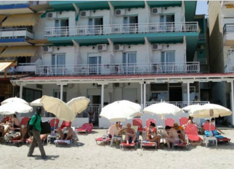 Zefyros Hotel