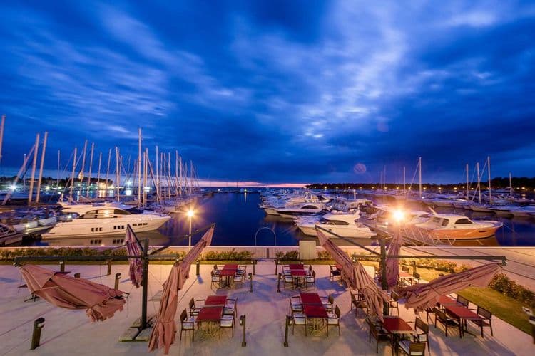 Nautica Hotel