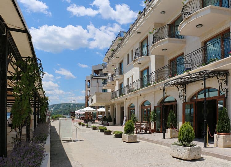 Mistral Hotel