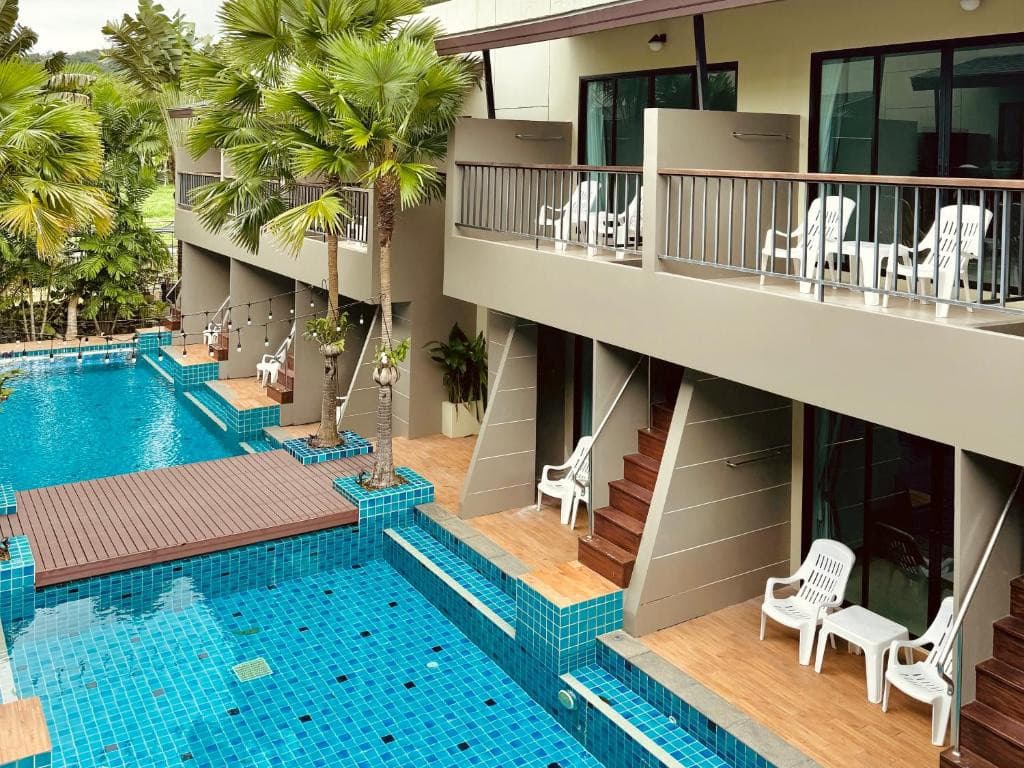 Xaya Pool Access Resort