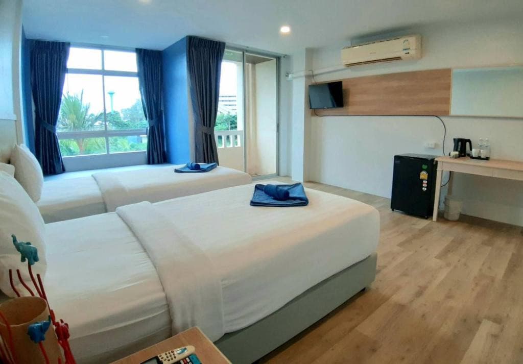 Karon Living Room