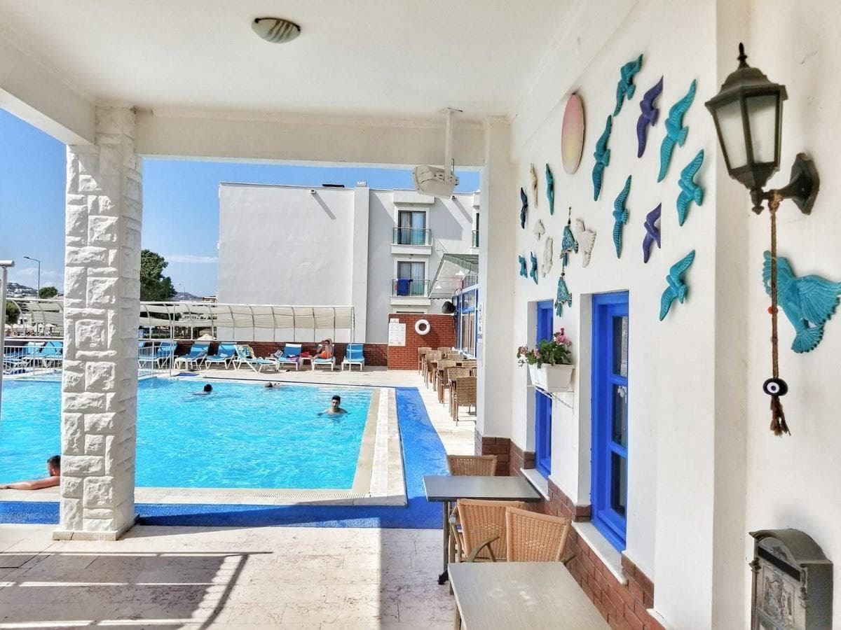 Sun & Sea Beach Hotel