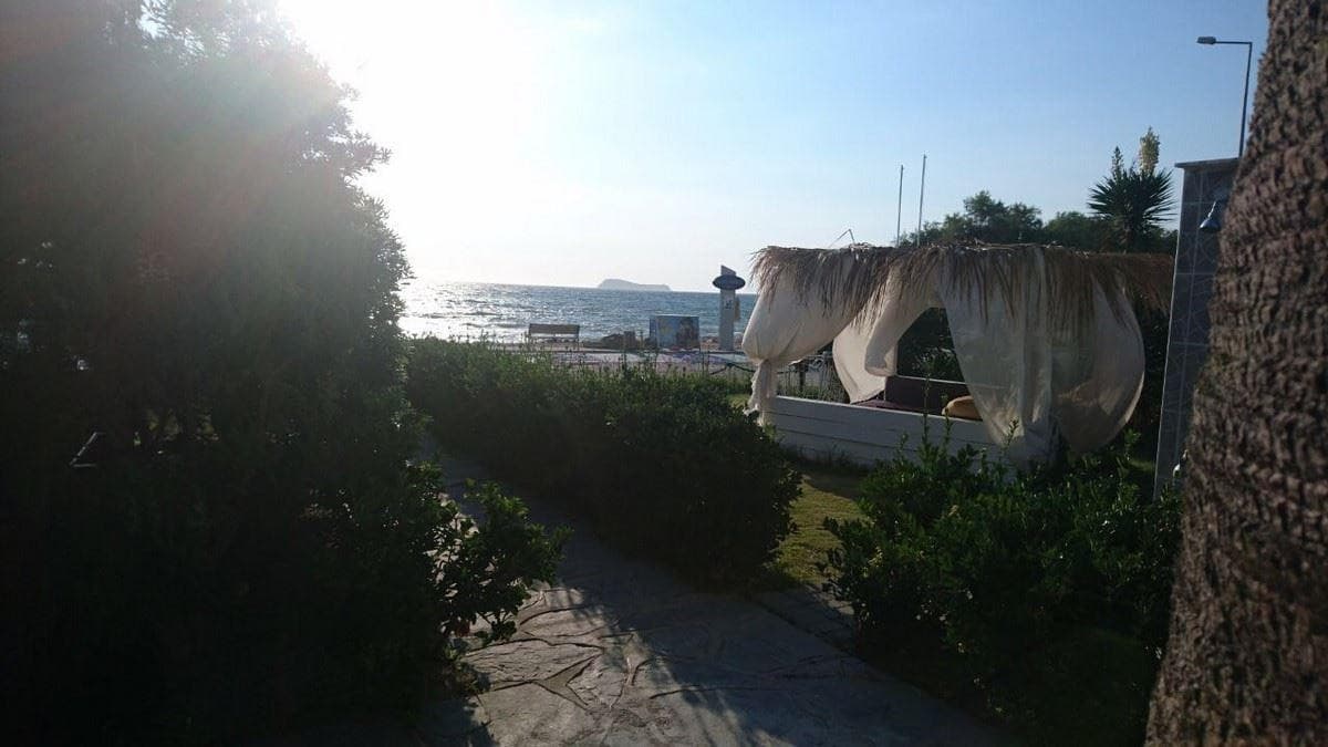 Sun & Sea Beach Hotel