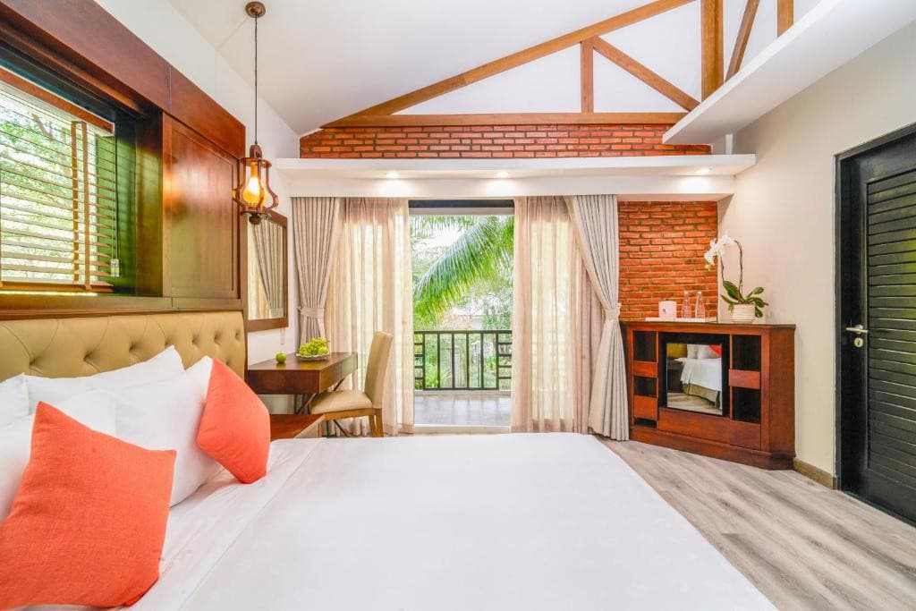 FAMIANA RESORT