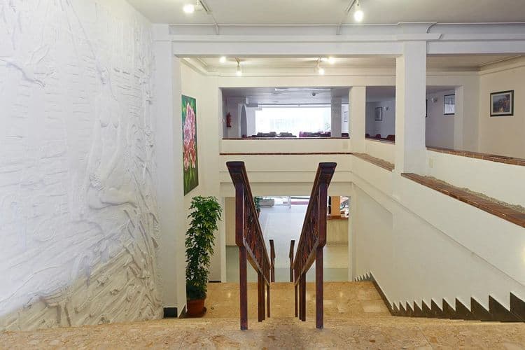 Mediodia Hotel