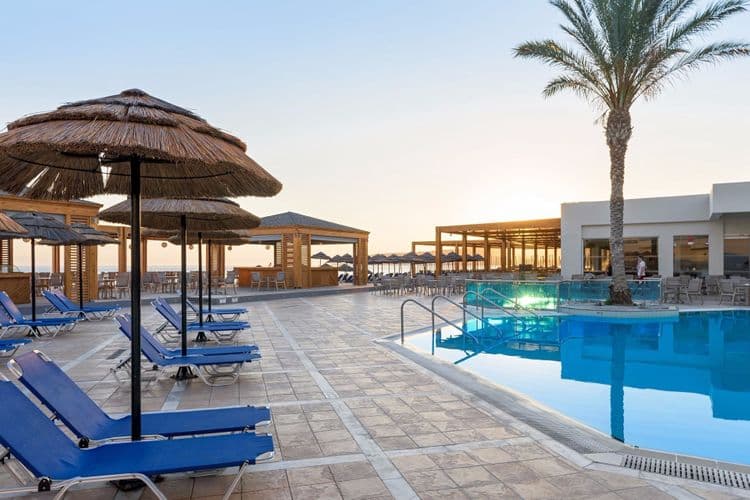 Avra Beach Resort Hotel & Bungalows