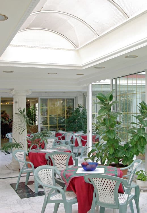 Chronis Hotel
