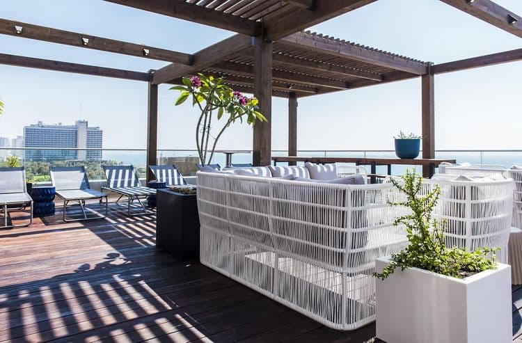 Tal By The Beach Hotel