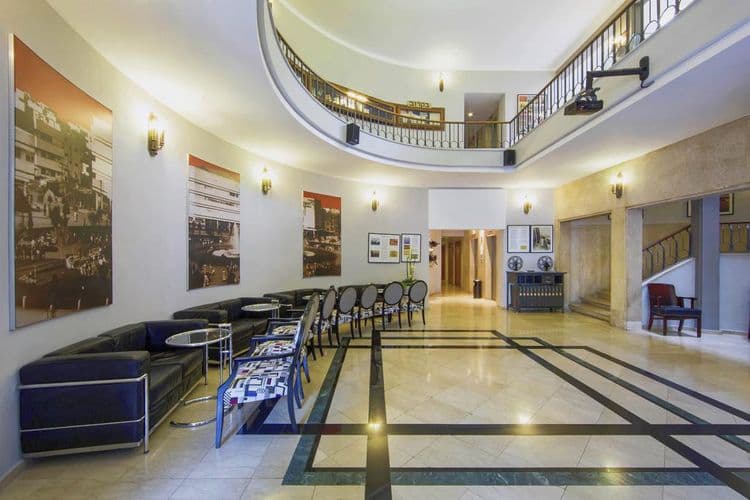 Cinema Hotel