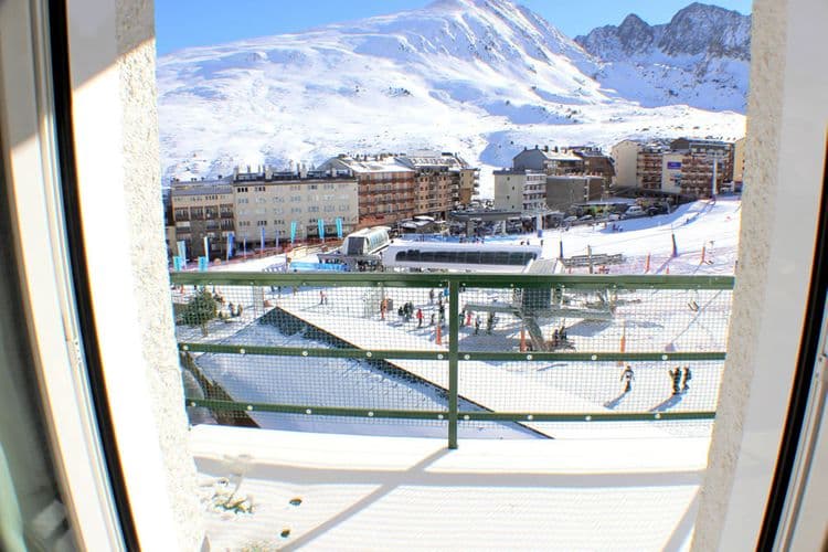 Kandahar Hotel