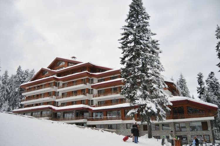 Yanakiev Club Hotel