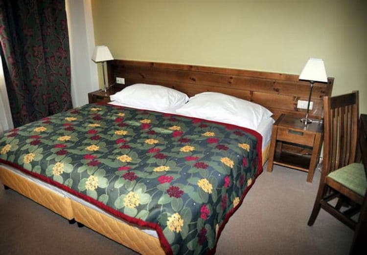 Yanakiev Club Hotel