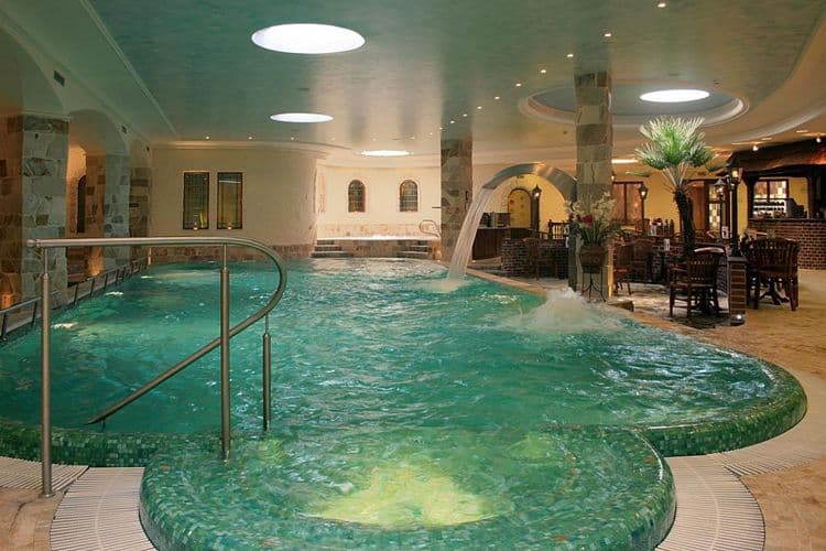 Carlsbad Plaza Medical Spa & Wellness Hotel