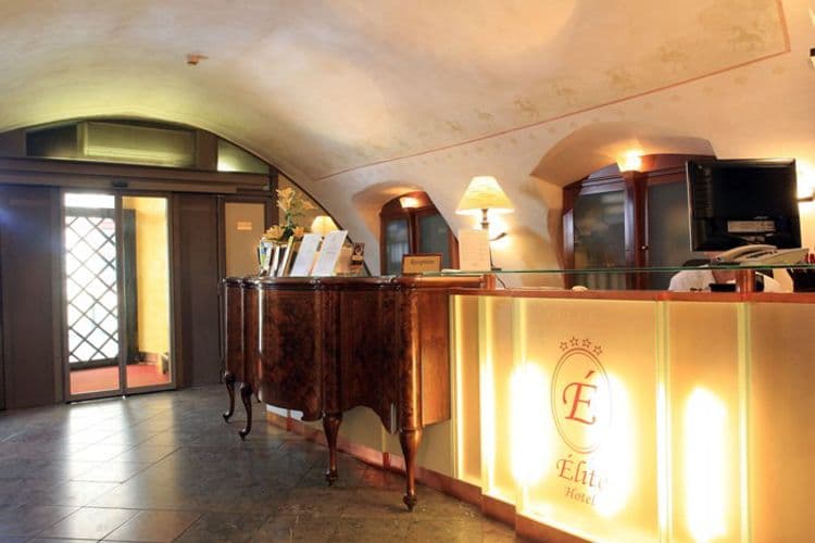 Elite Hotel