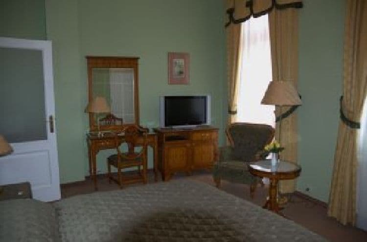 Bristol Georgy House