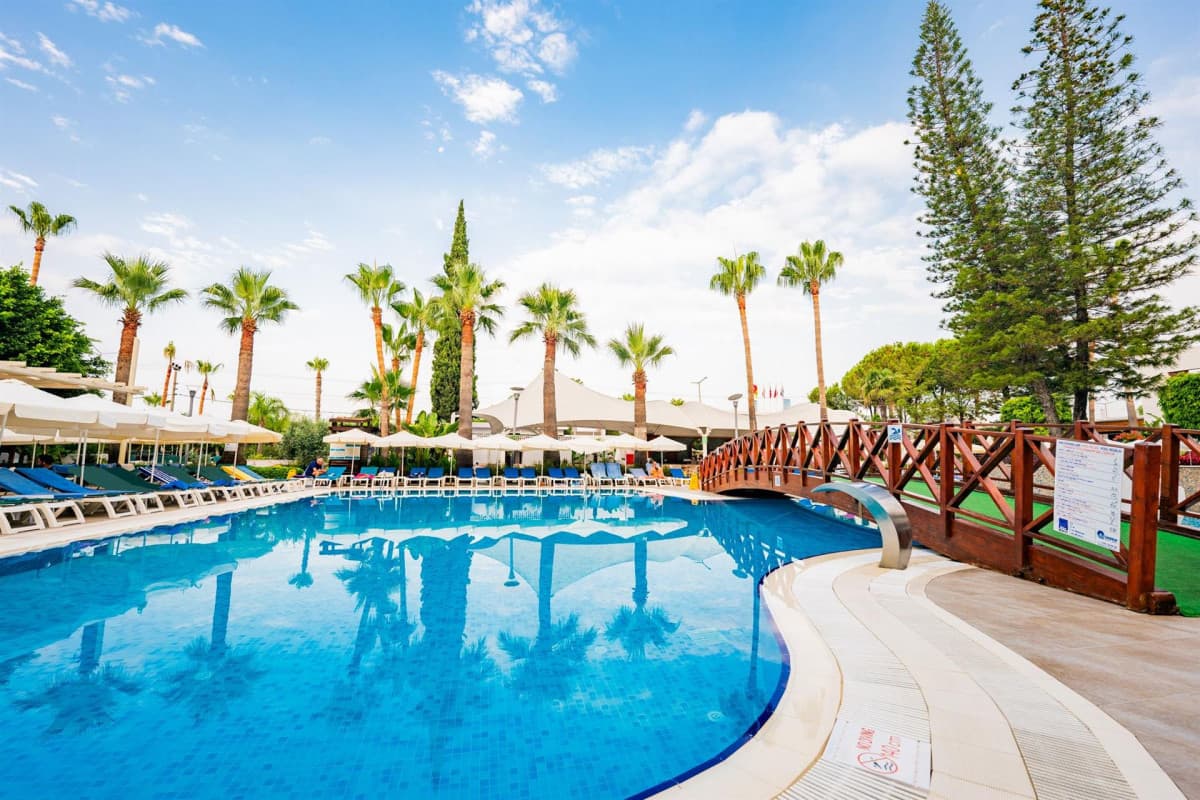 SunConnect Side Resort