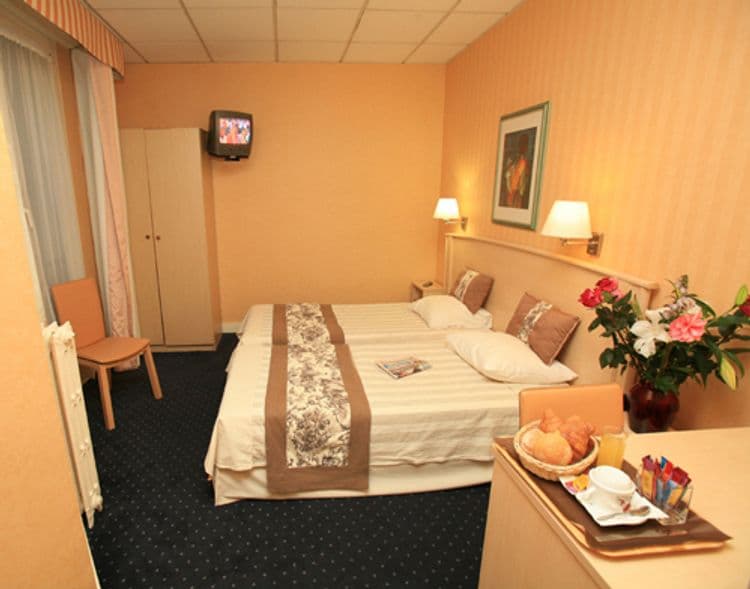 Corona Rodier Hotel