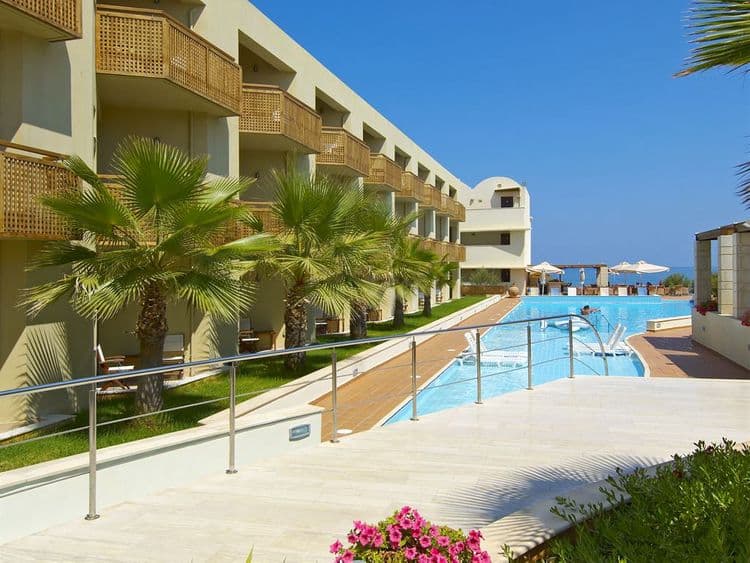 Santa Marina Plaza