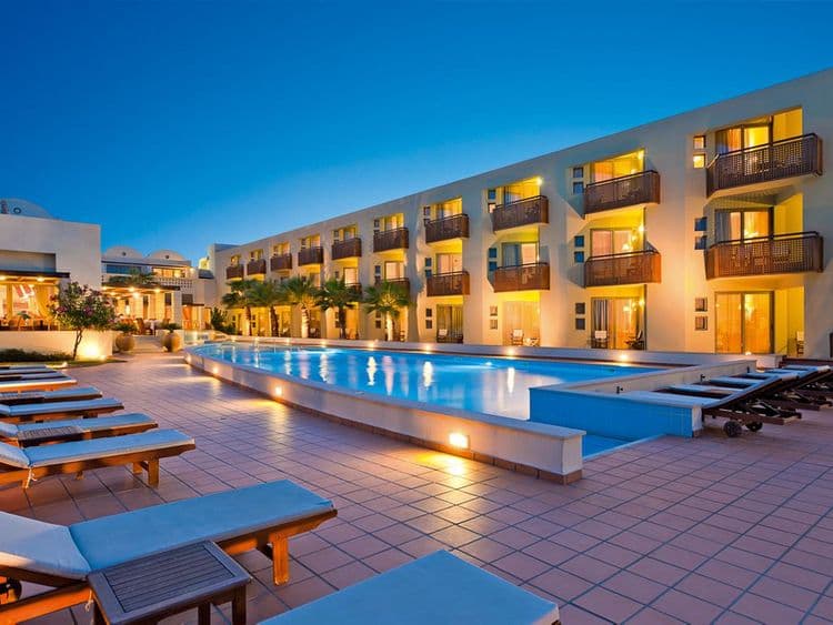 Santa Marina Plaza
