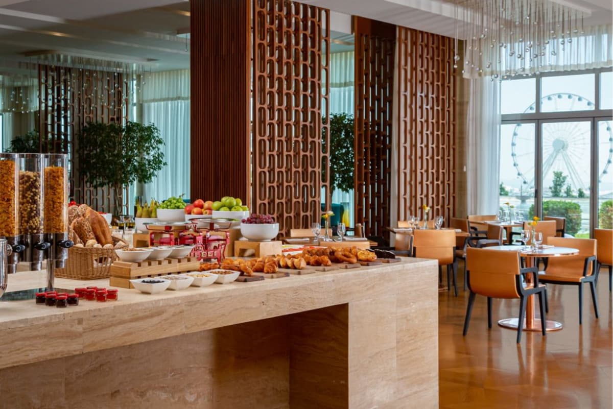 SHERATON BAKU INTOURIST HOTEL