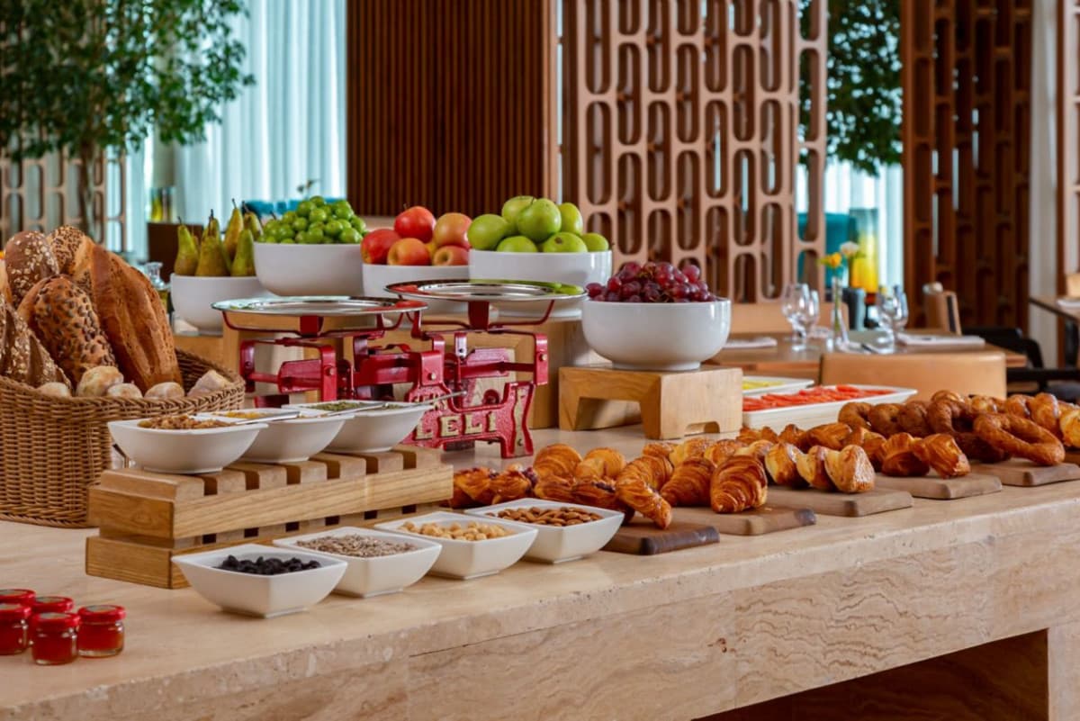 SHERATON BAKU INTOURIST HOTEL