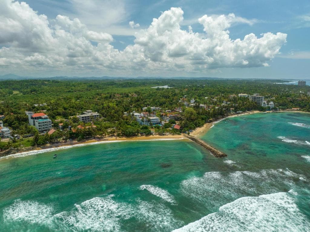 Beachmirissa Hotel
