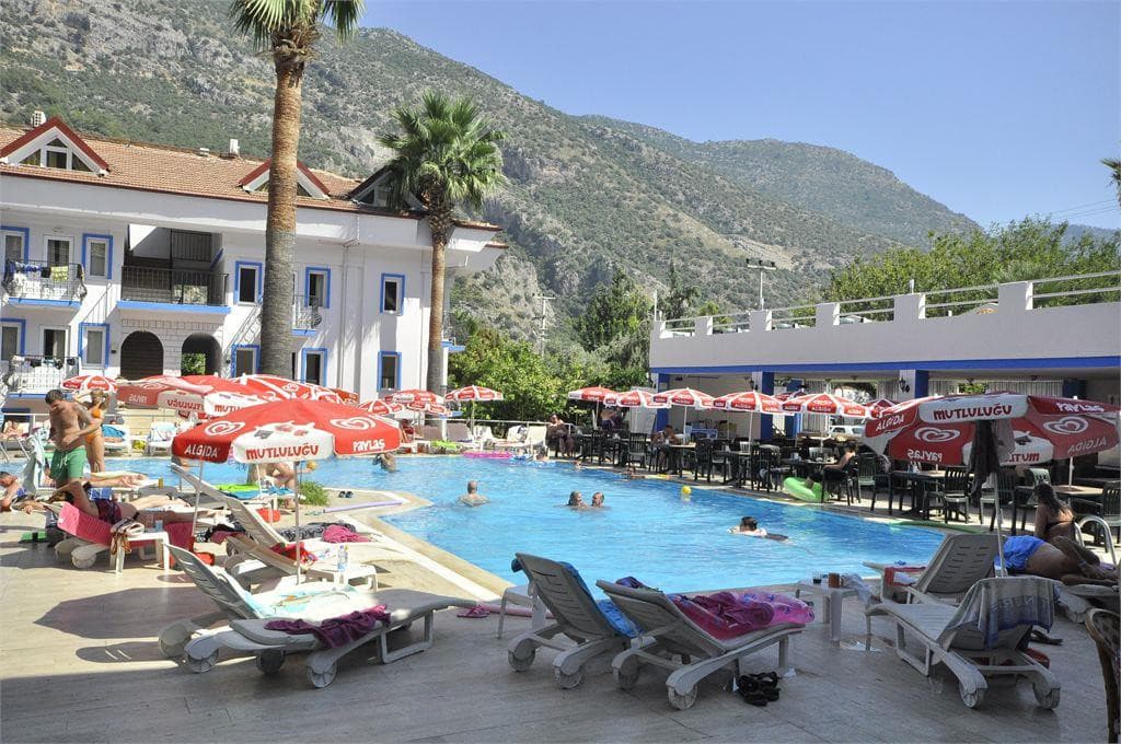 Akdeniz Beach Hotel