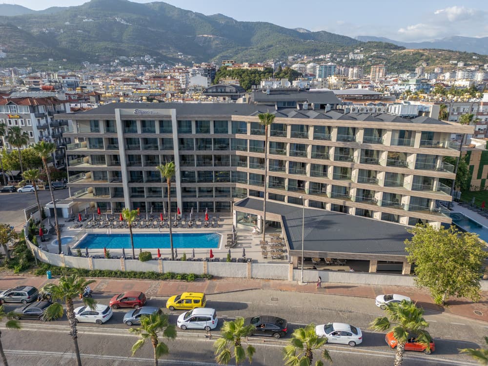 Elysee Hotel