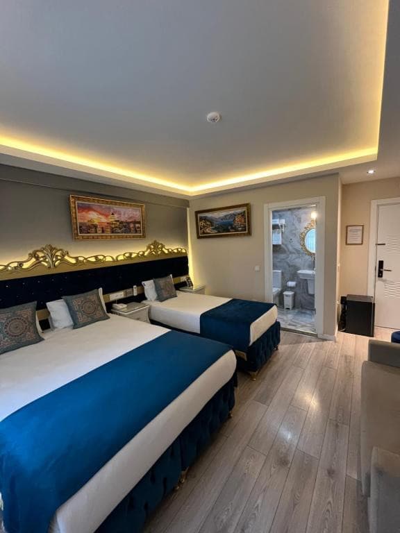 CONSTANTINOPOLIS HOTEL