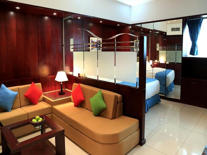 Arcadia Hotel Suites