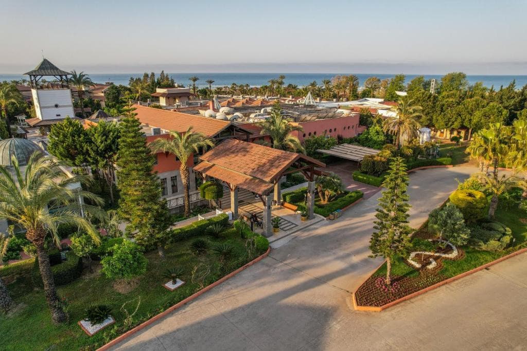 Felicia Village Club Hotel