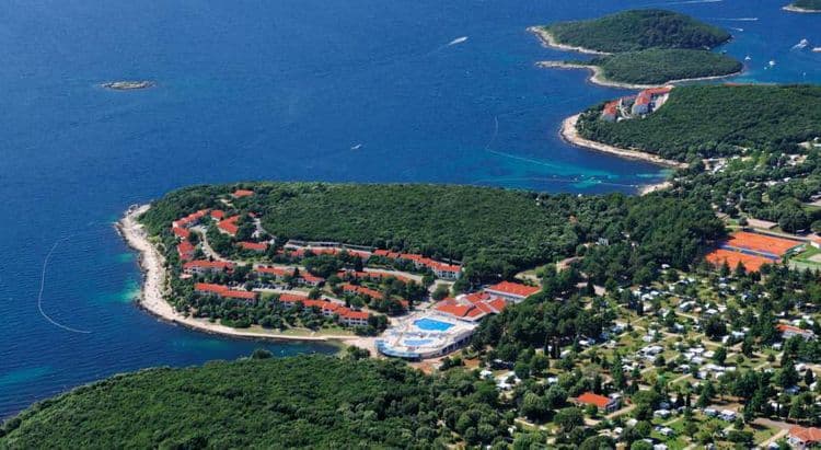 Petalon Resort