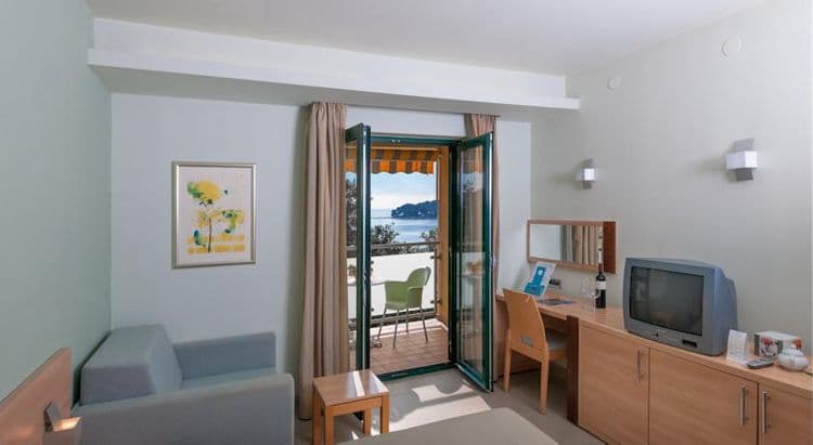 Petalon Resort