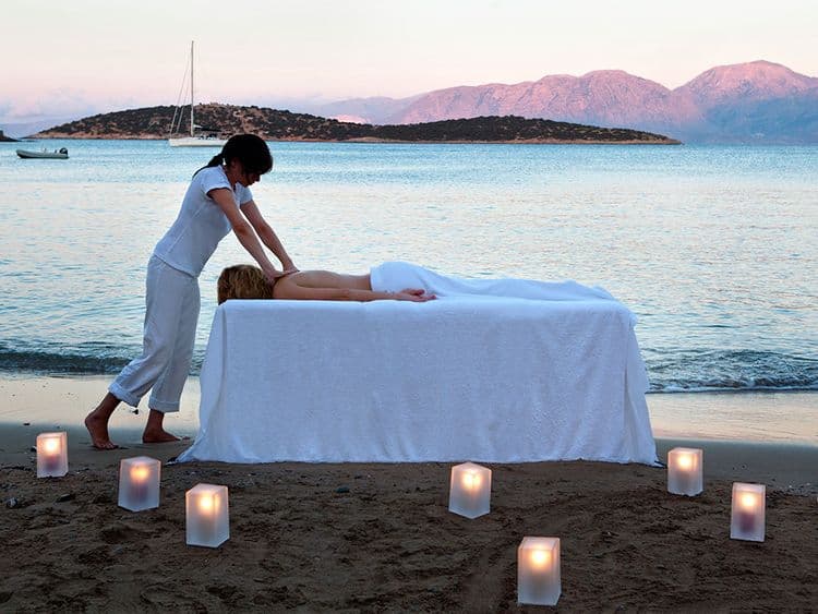 Minos Beach Art Hotel