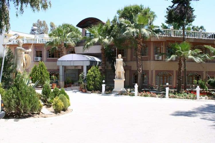 Verano Phoenix Family Resort