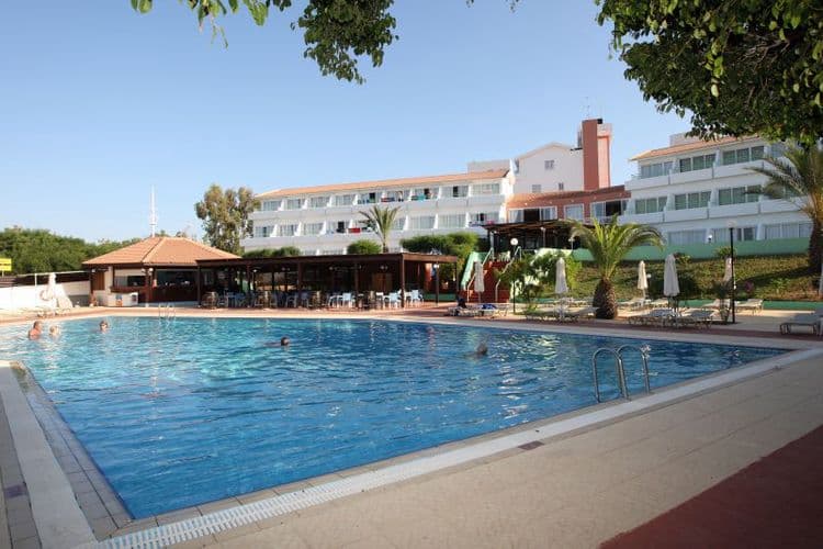 Adelais Bay Hotel