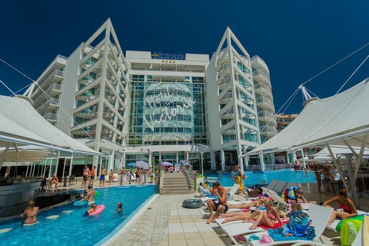 Grand Victoria Hotel