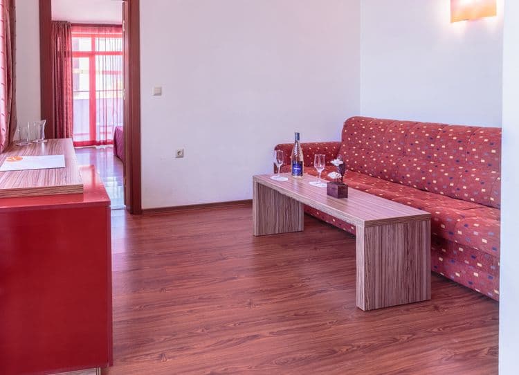 Apolis Hotel
