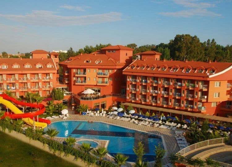 Club Side Coast Hotel