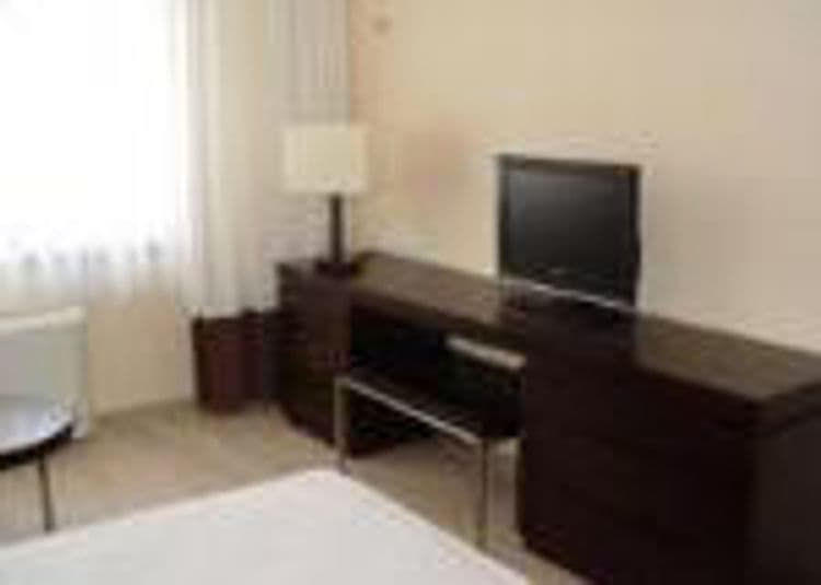 Lion's Garden Hotel