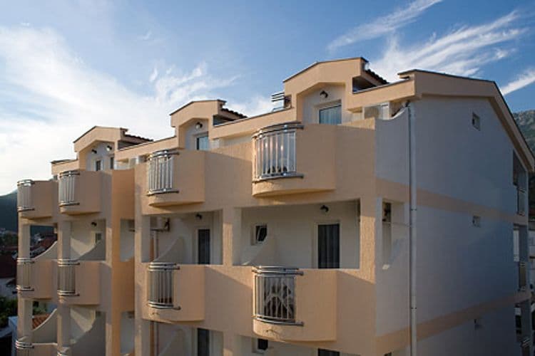 Suzana Hotel