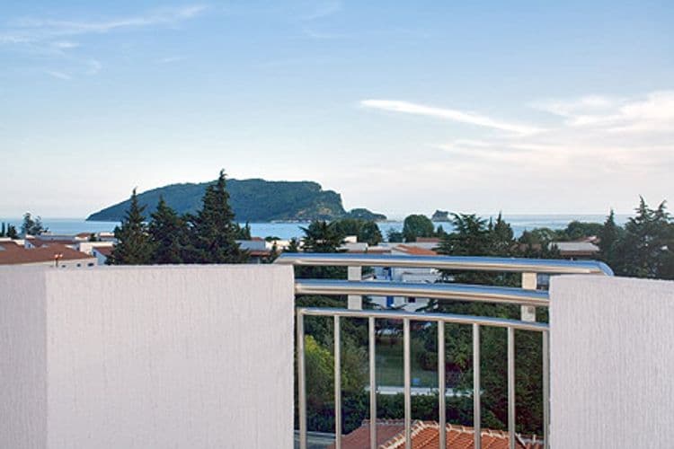 Suzana Hotel
