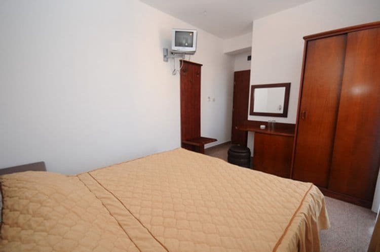 Suzana Hotel
