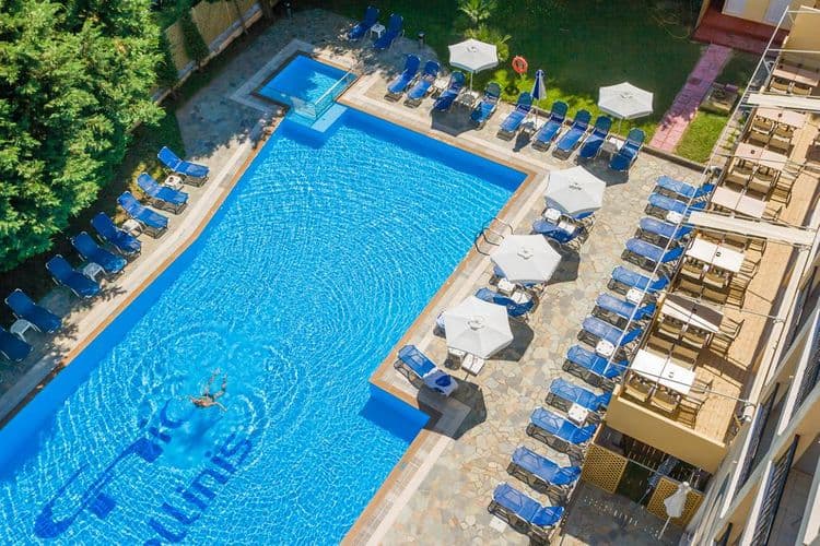 CNic Hellinis Hotel