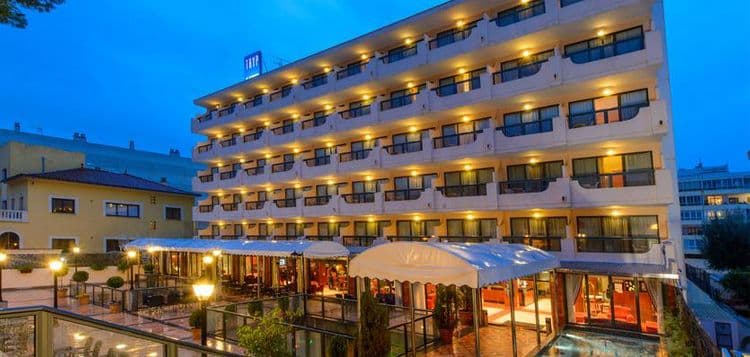 Tryp Palma Bosque Hotel