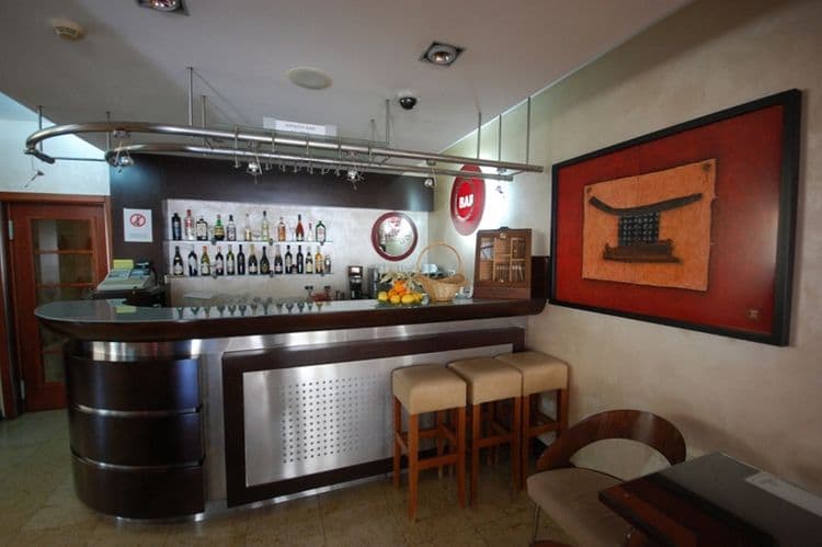 Max Prestige Hotel