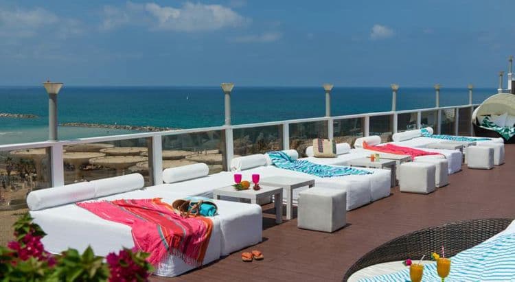 Leonardo Art Hotel