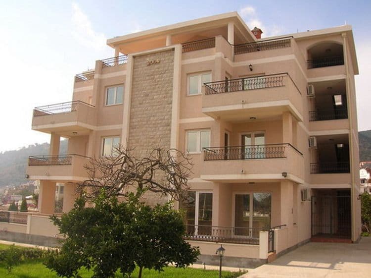 Villa Racanovic 2004