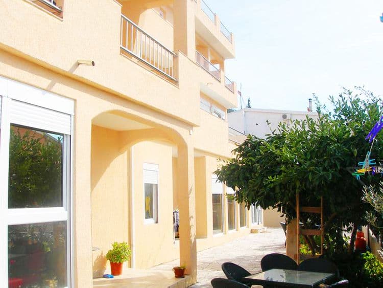 Andric Villa